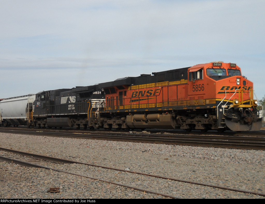 BNSF 5856 East